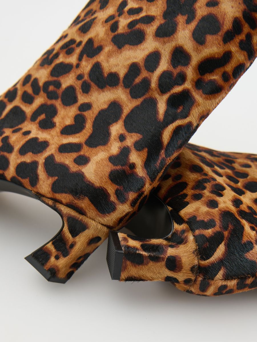 Animal print short boots shop