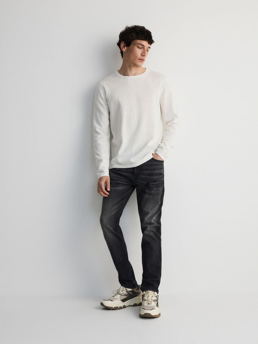 Jeansy slim fit z przetarciami - czarny - RESERVED