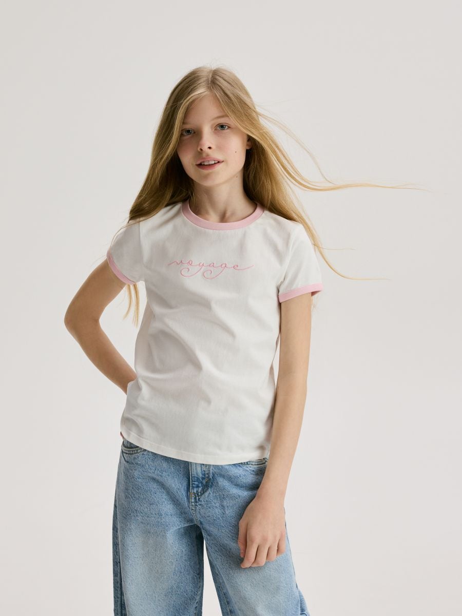 GIRLS` T-SHIRT - kreemvalge - RESERVED