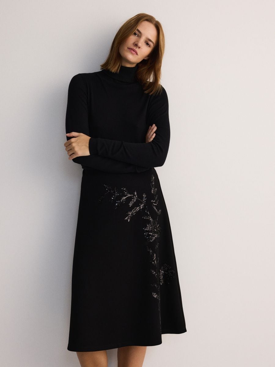 Midi skirt with sequin appliqué - black - RESERVED