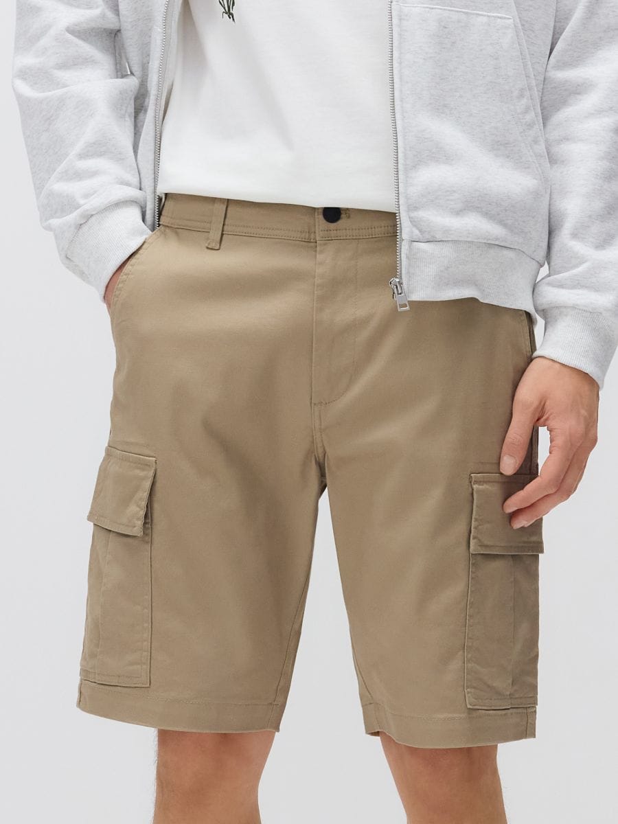 Shorts im Regular-Fit - beige - RESERVED