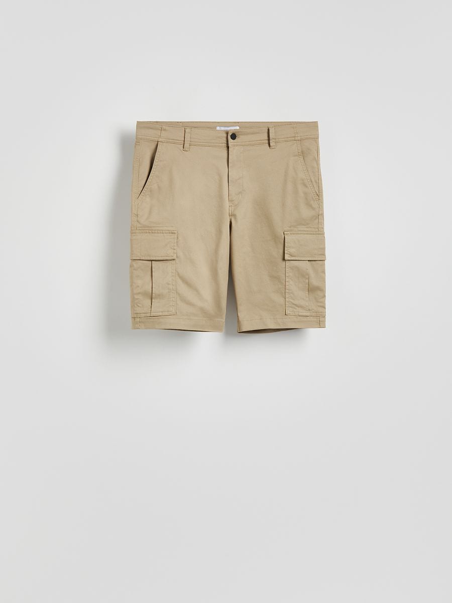 Short met regular fit - BEIGE - RESERVED