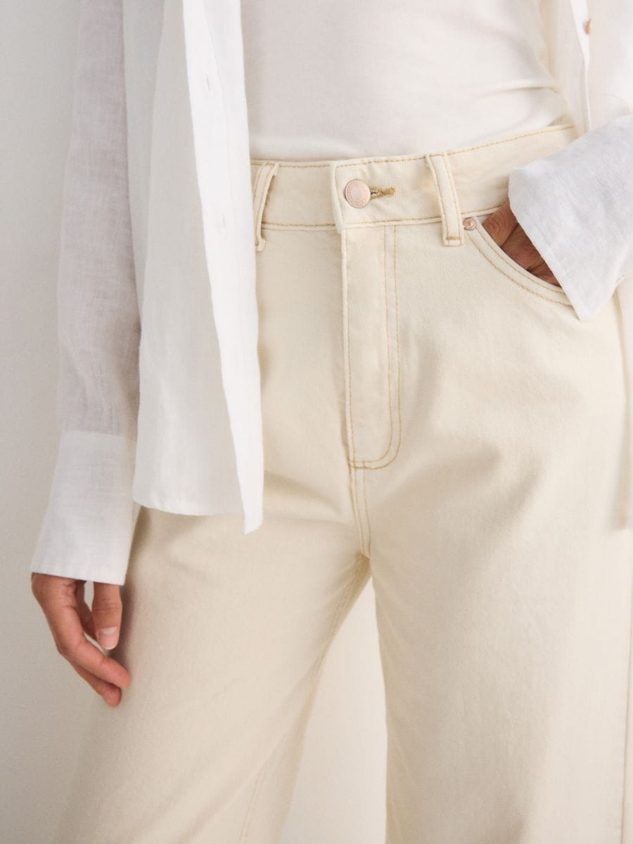 Culotte-Jeans mit hoher Taille - beige - RESERVED