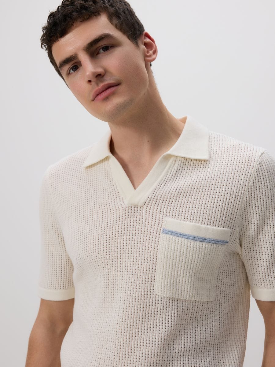 Pullover im Polostil mit Lochmuster - creme - RESERVED