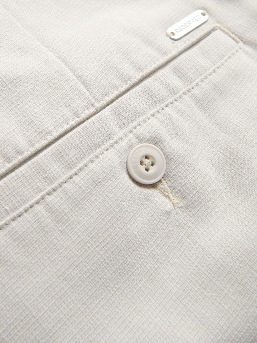 Shorts with linen blend - beige - RESERVED - 6