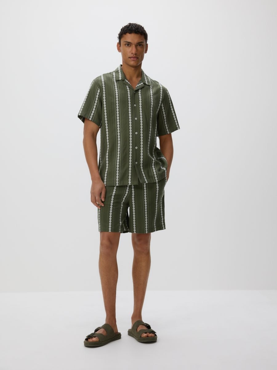 Regular shorts met structuur - DONKERGROEN - RESERVED - 3