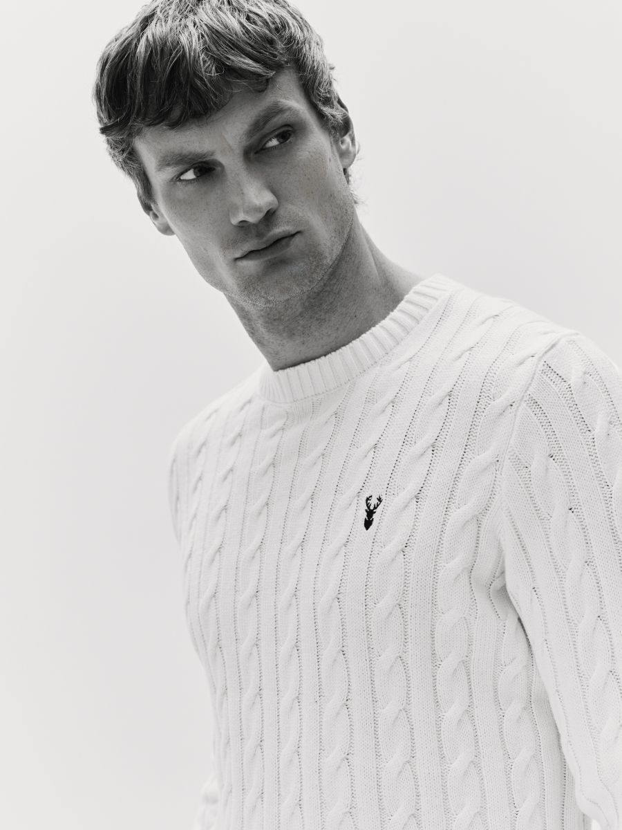 Sweter z warkoczowym splotem - złamana biel - RESERVED