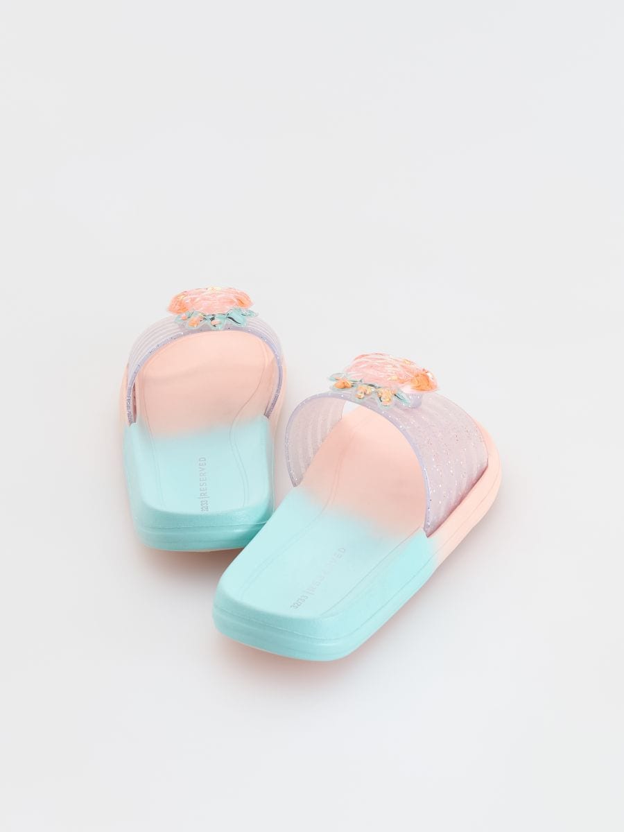 Slides with pineapple applique - pale green - RESERVED - 2