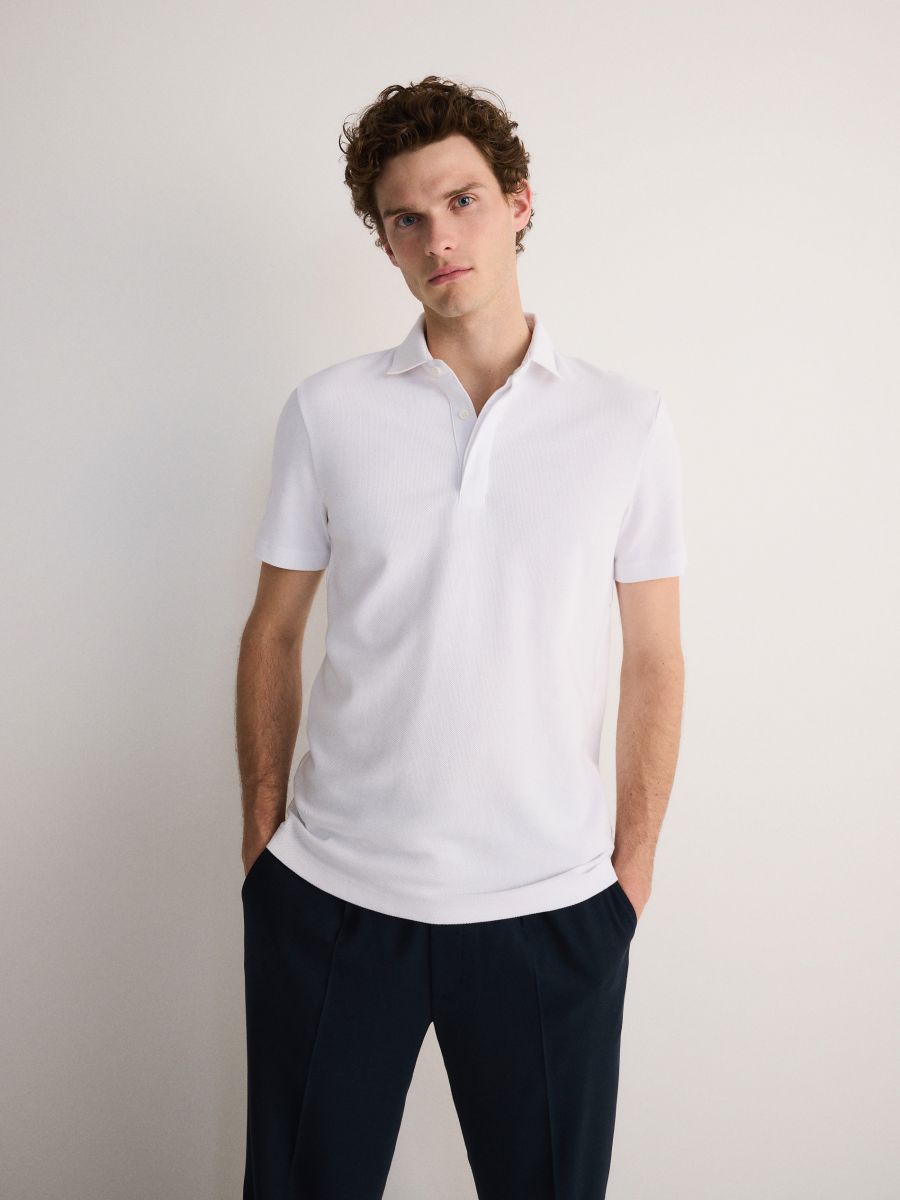 Poloskjorte i regular fit - hvid - RESERVED