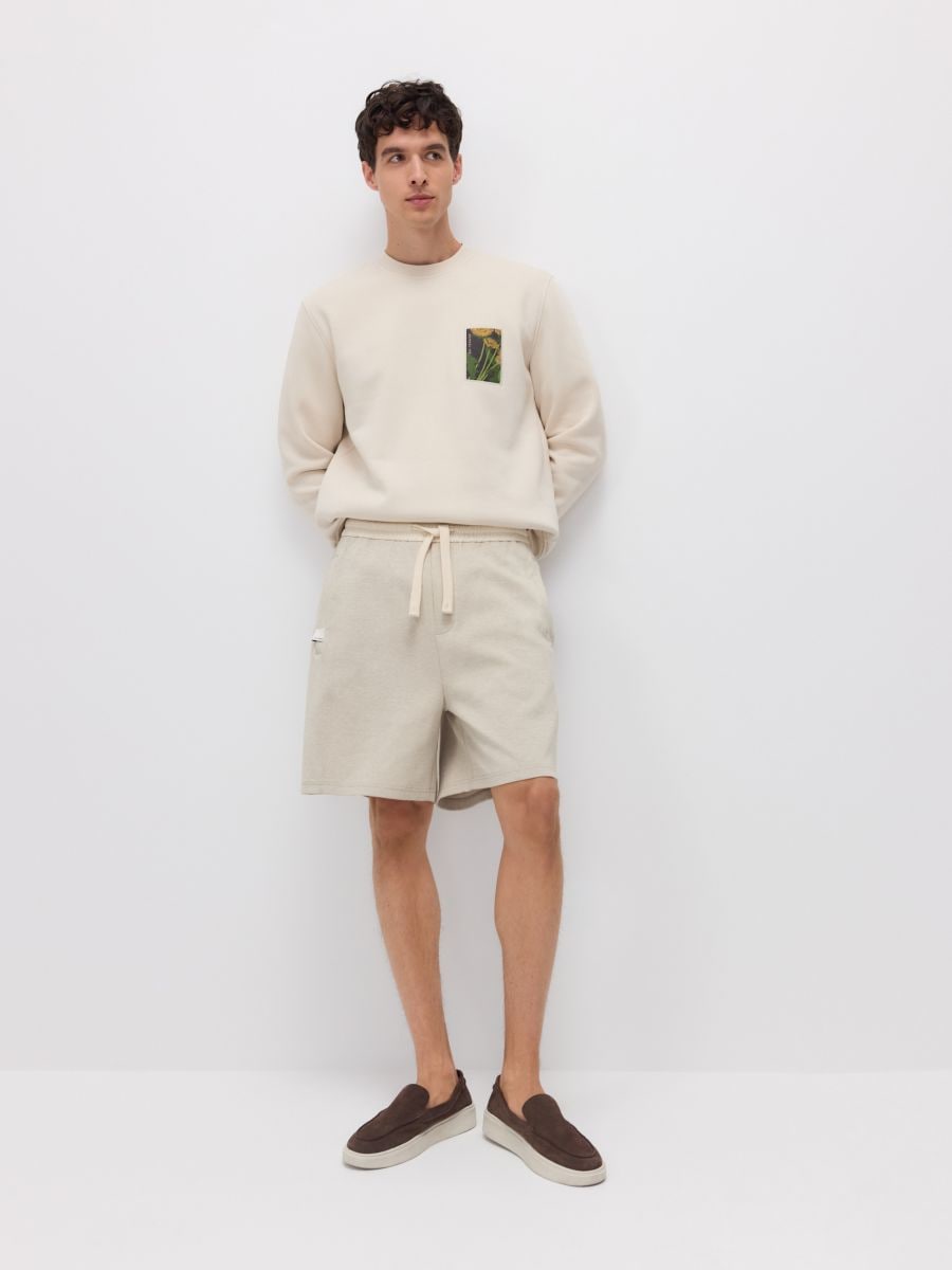 Sweatshirt with patch - cream - RESERVED - 3