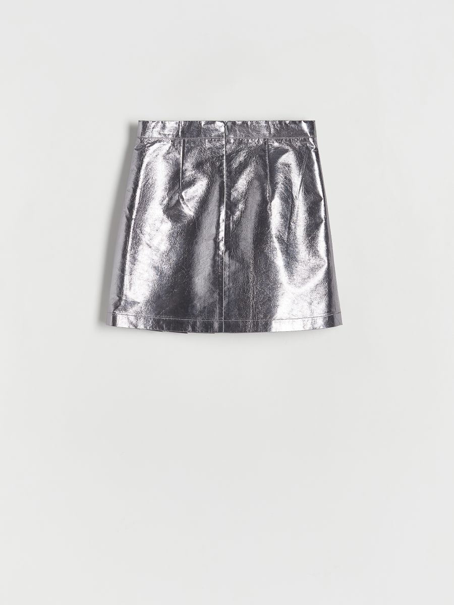 Skirt with metallic effect