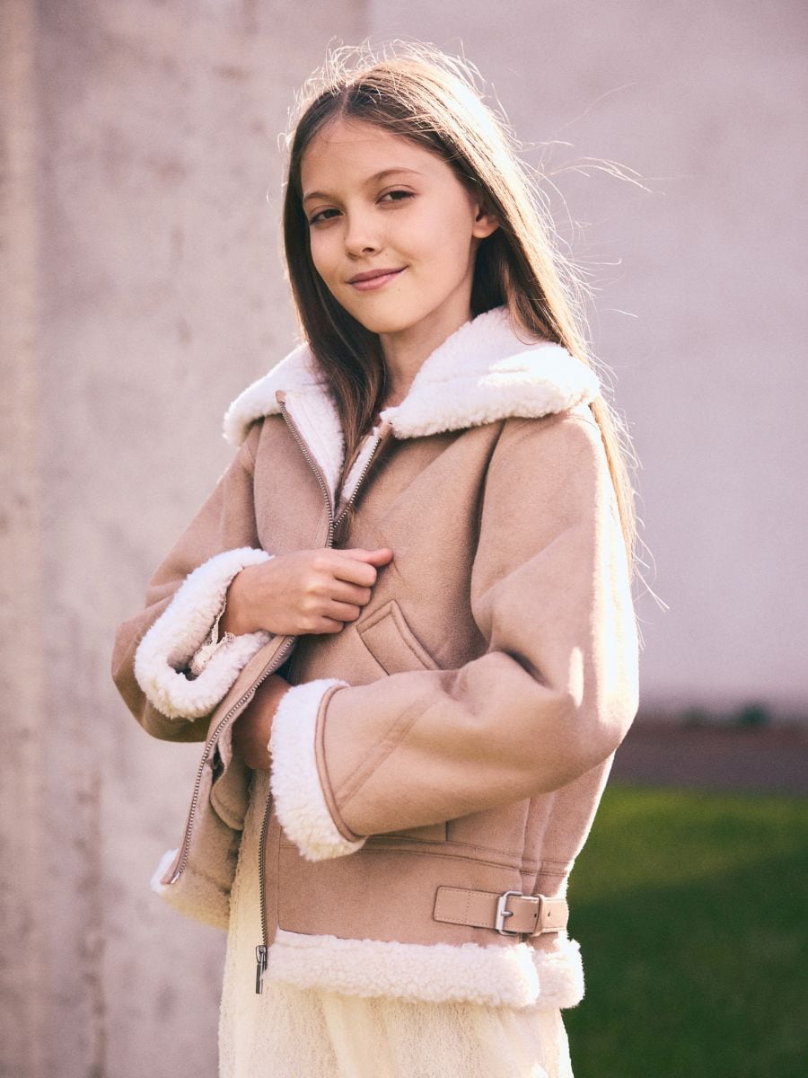 Jacke aus Lammfellimitat - beige - RESERVED