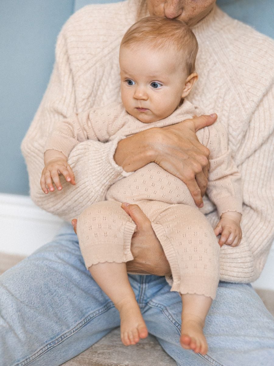 BABIES` JUMPSUIT & CAP - beige - RESERVED