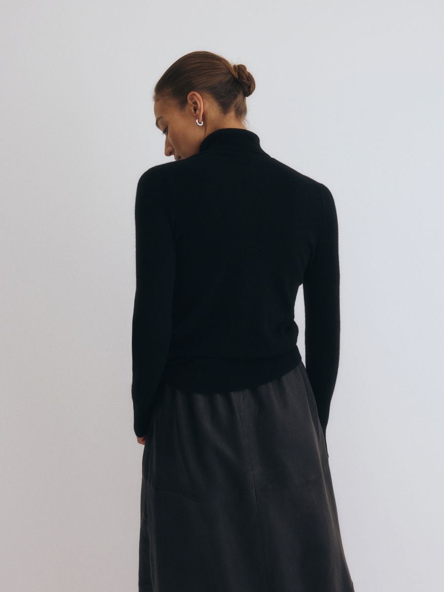 Wool rich turtleneck with cashmere blend - black - RESERVED - 4