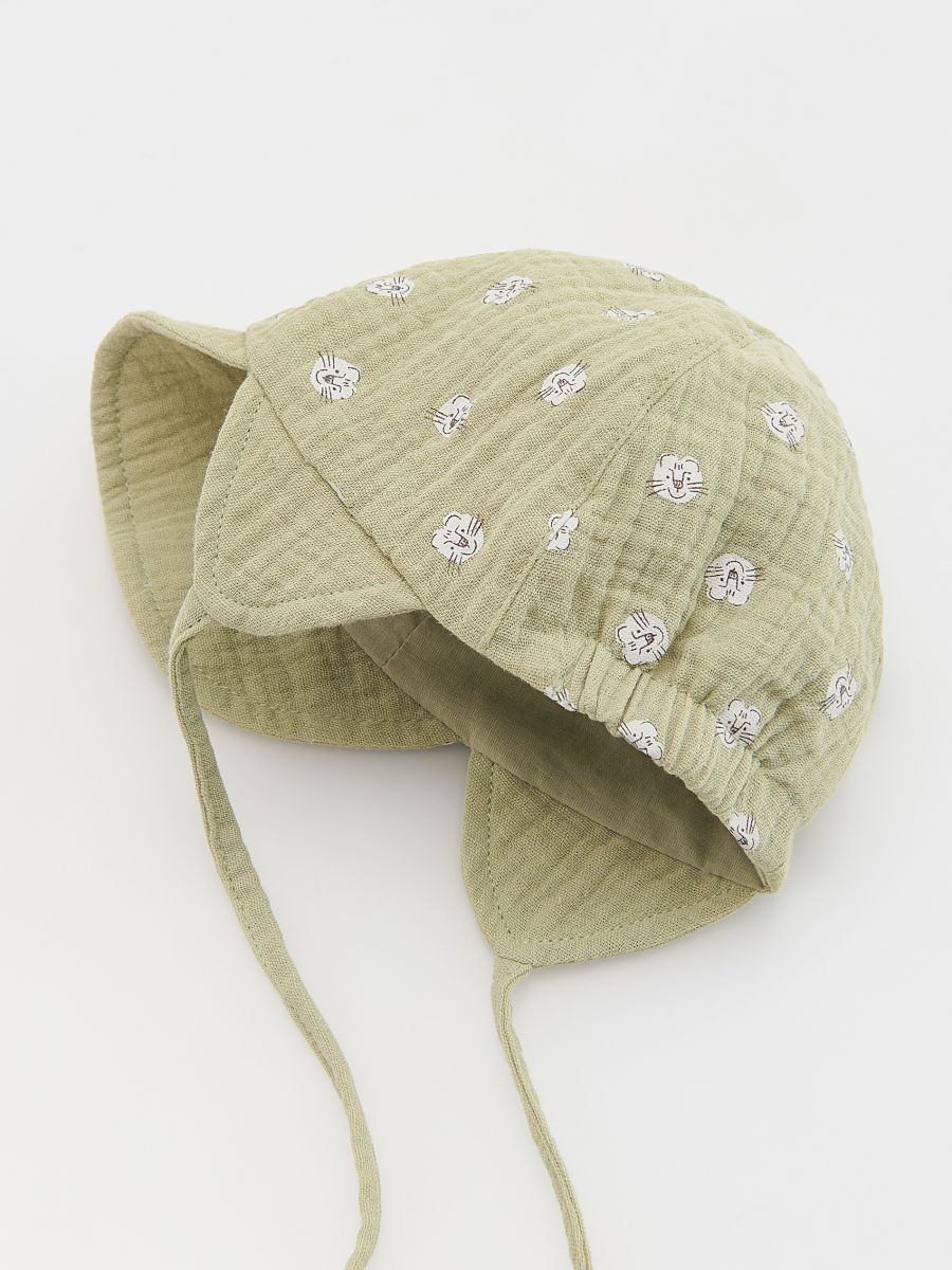 Cap - pale green - RESERVED - 2