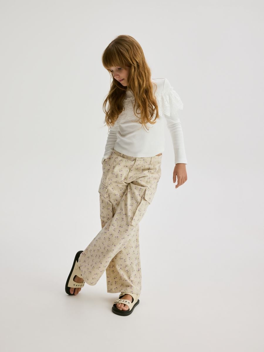T-shirt with openwork ruffle - cream - RESERVED - 5