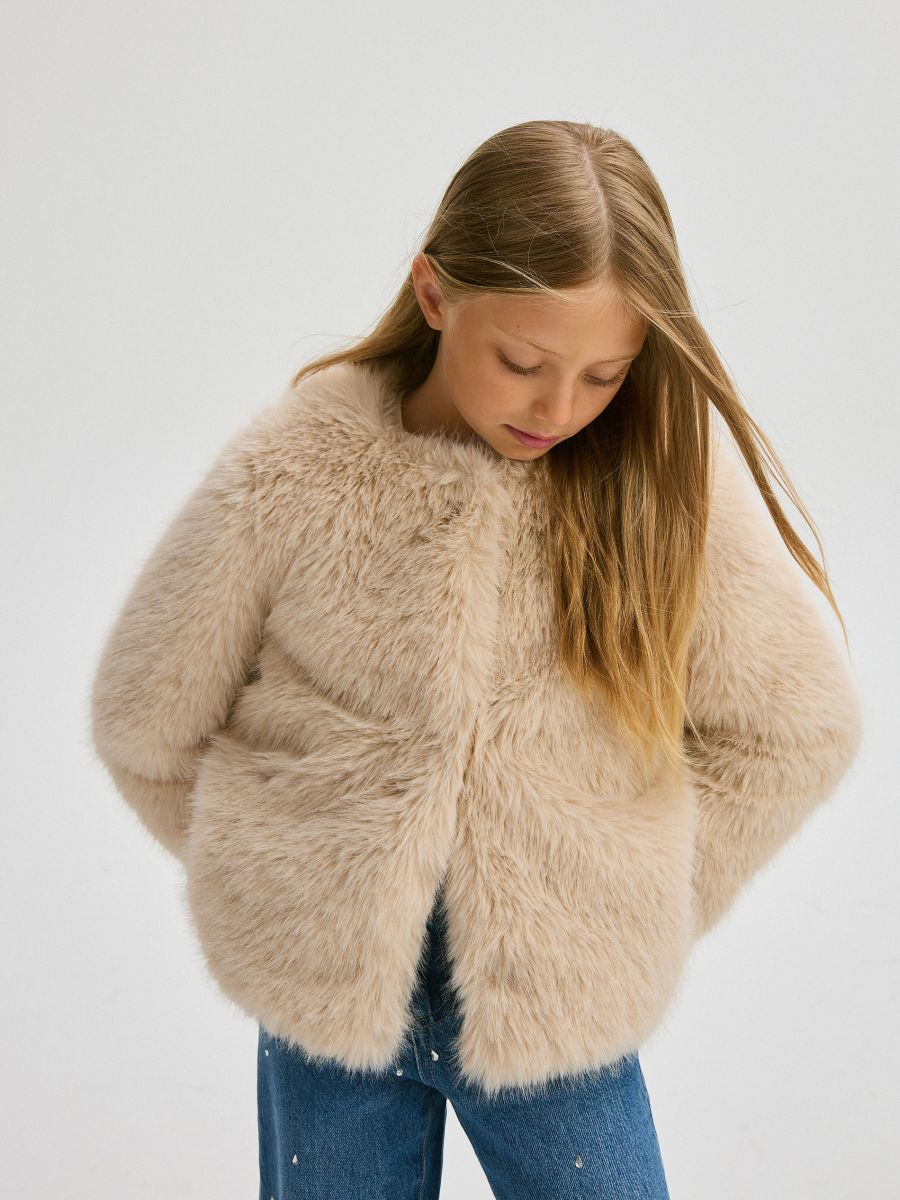 GIRLS COAT Color beige RESERVED 990AV 08X