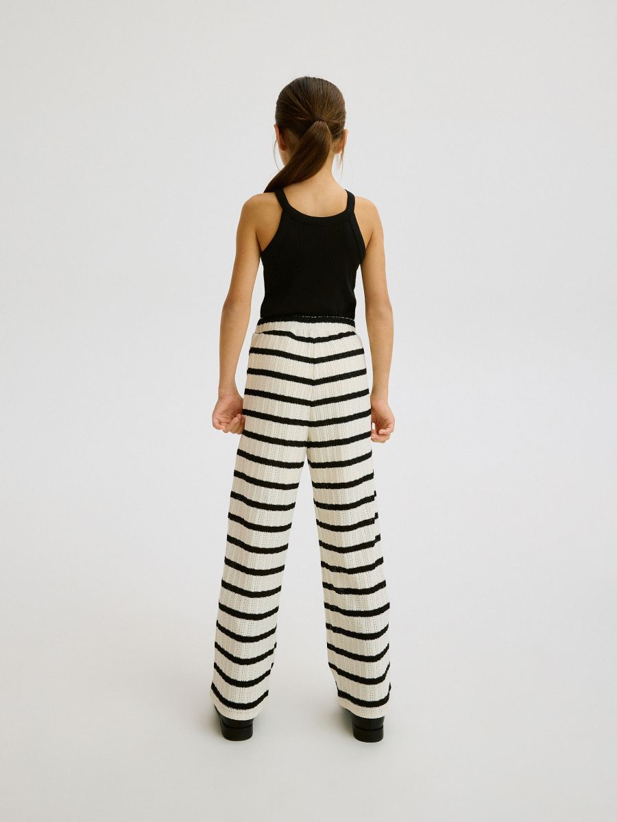 Loose striped trousers