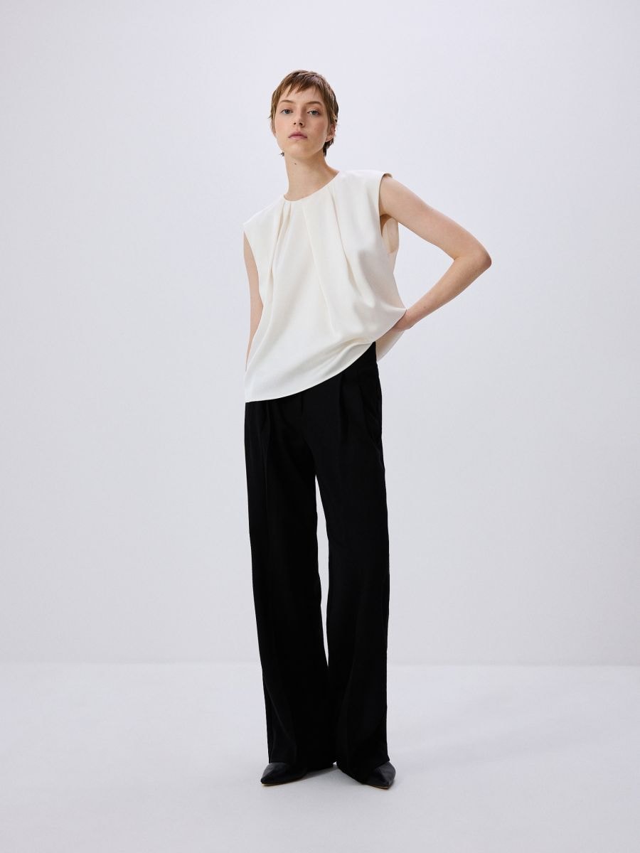 Top met sierplooitjes - CRÈME - RESERVED - 3