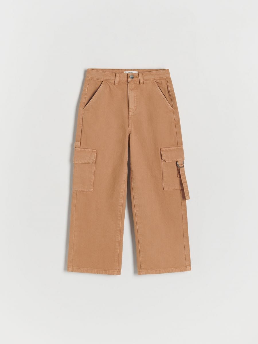 Wide leg jeans with cargo pockets - beige - RESERVED