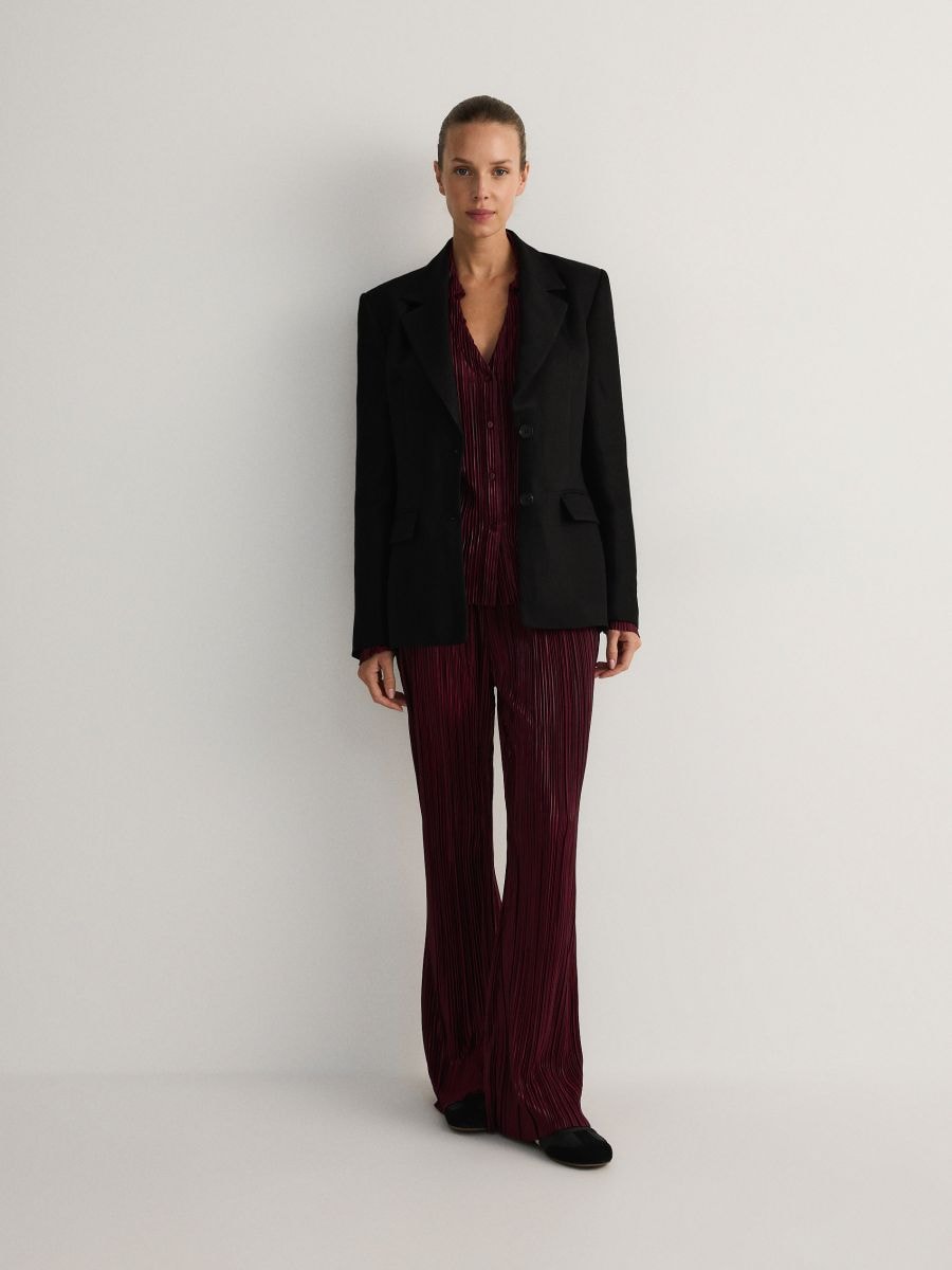 Shirt made of pleated knit - maroon - RESERVED - 2