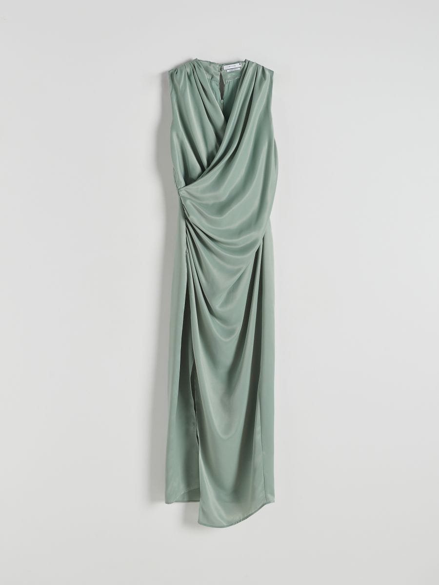 Nabírané šaty - bledá zelená - RESERVED