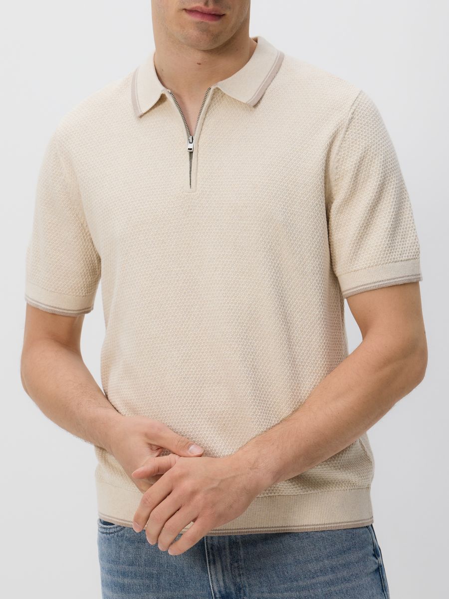 Strukturalny sweter polo - kremowy - RESERVED