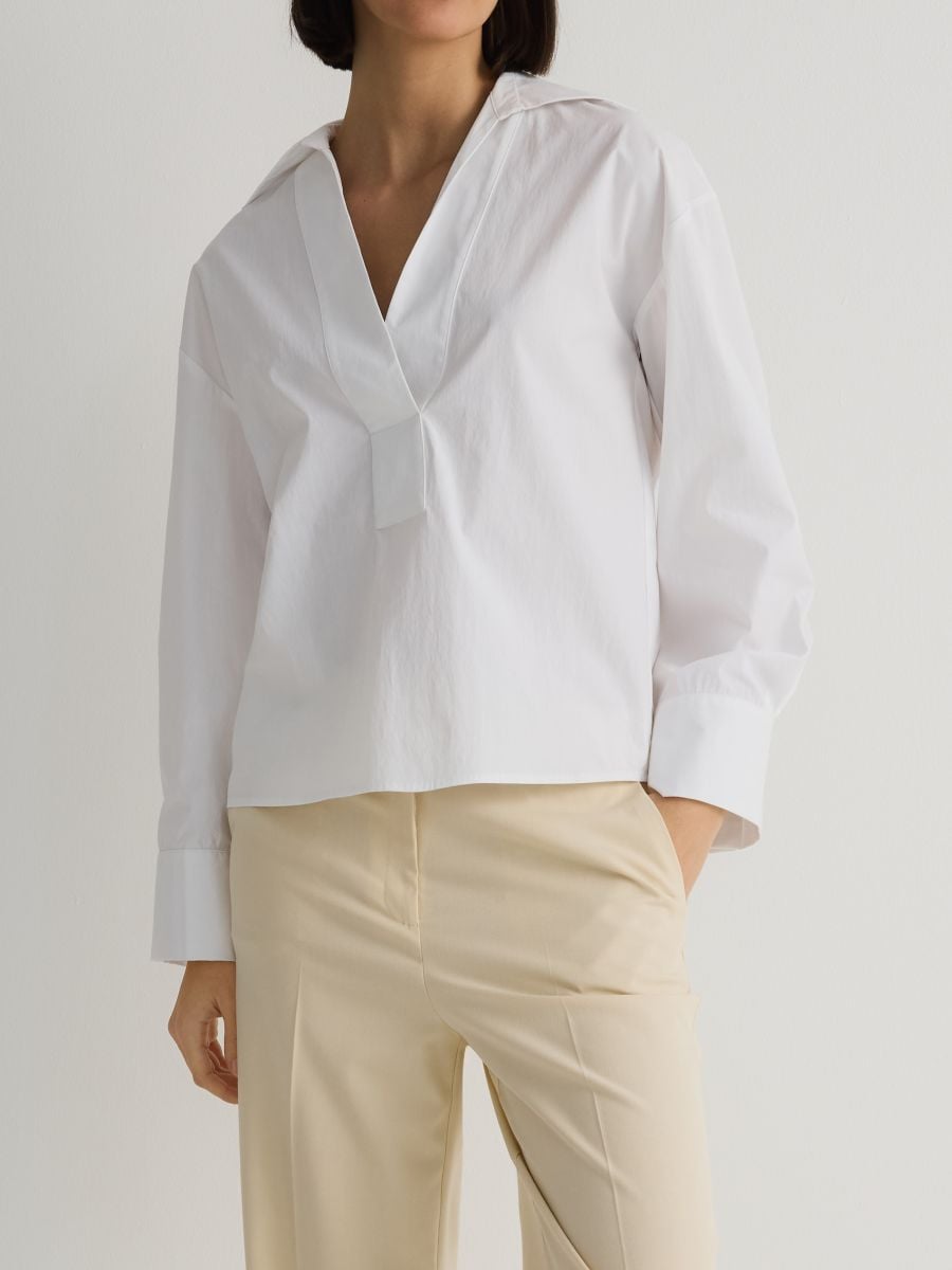 Bluse mit V-Ausschnitt - creme - RESERVED - 3