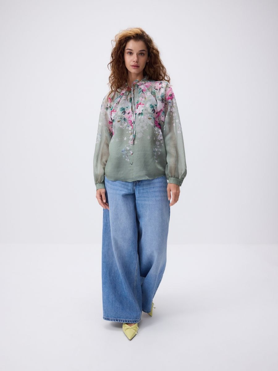 Bluse i viskoseblanding - flerfarvet - RESERVED - 2
