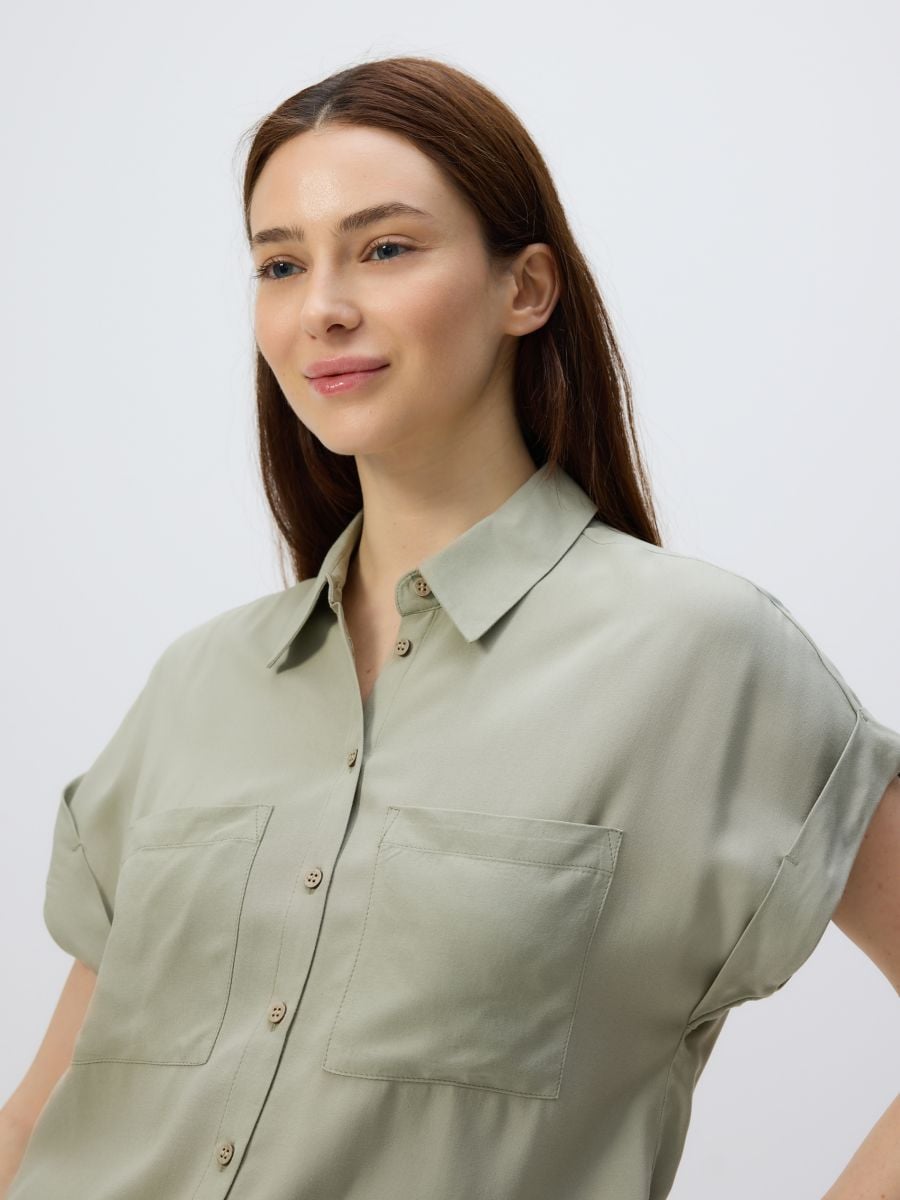 Short-sleeved shirt - light olive - RESERVED