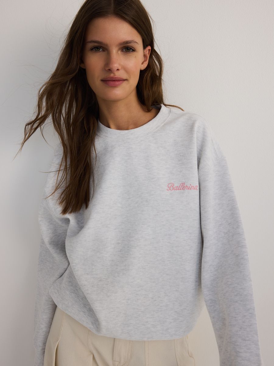 Bluza z haftem - jasnoszary - RESERVED