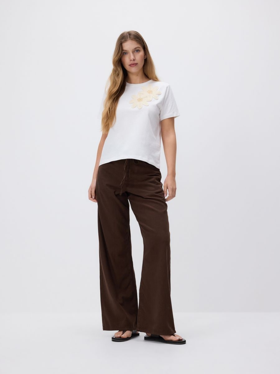 tシャツ DELAND HOTEL S/S T-SHIRT レディース T-shirt z szydełkowaną aplikacją Kolor złamana biel