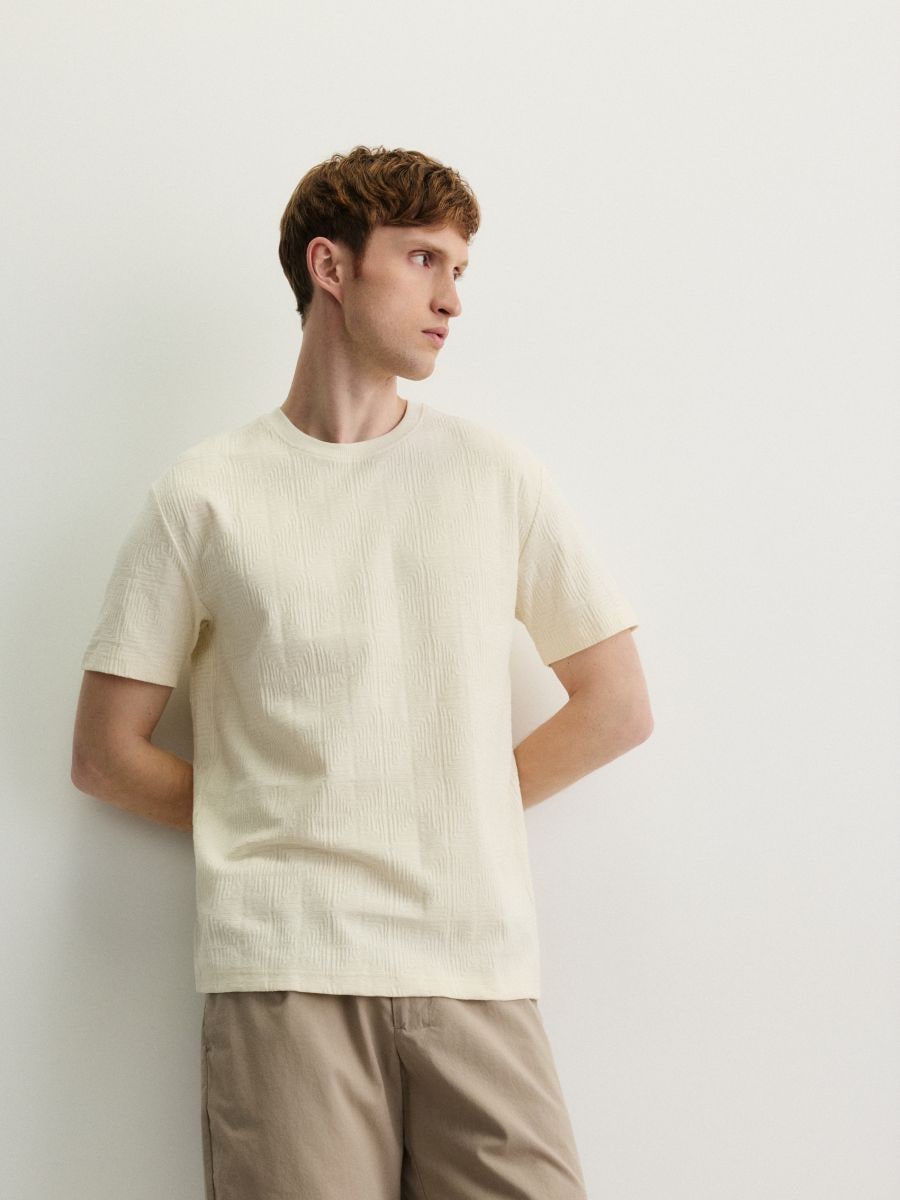 Comfort fit structural fabric T-shirt - cream - RESERVED