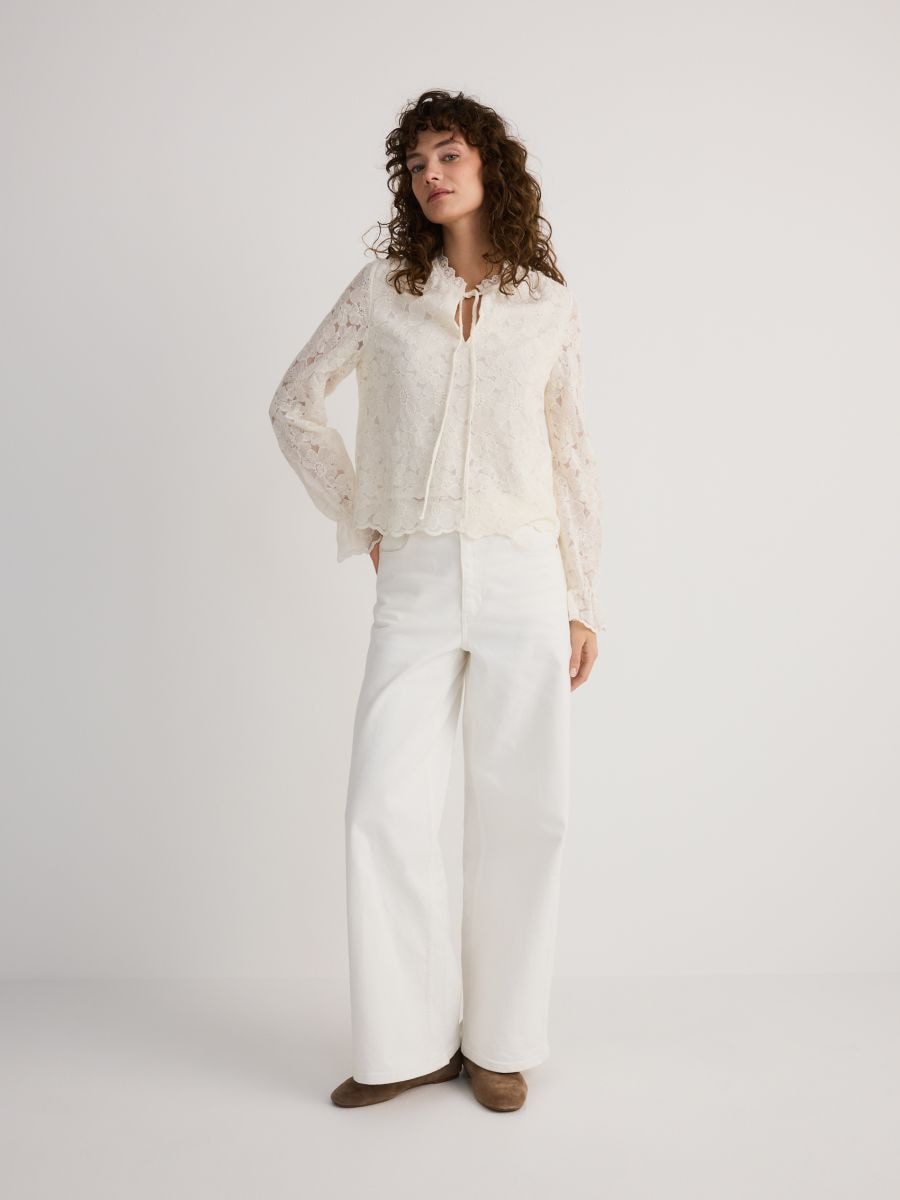 Bluse mit dekorativem Bindedetail - creme - RESERVED - 6