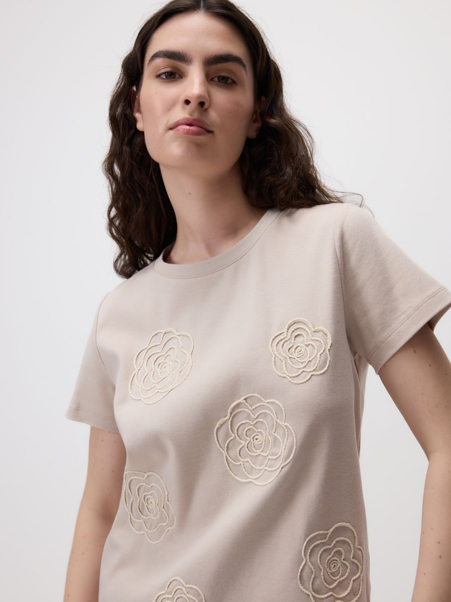 T-shirt with embroidered pattern - beige - RESERVED - 5