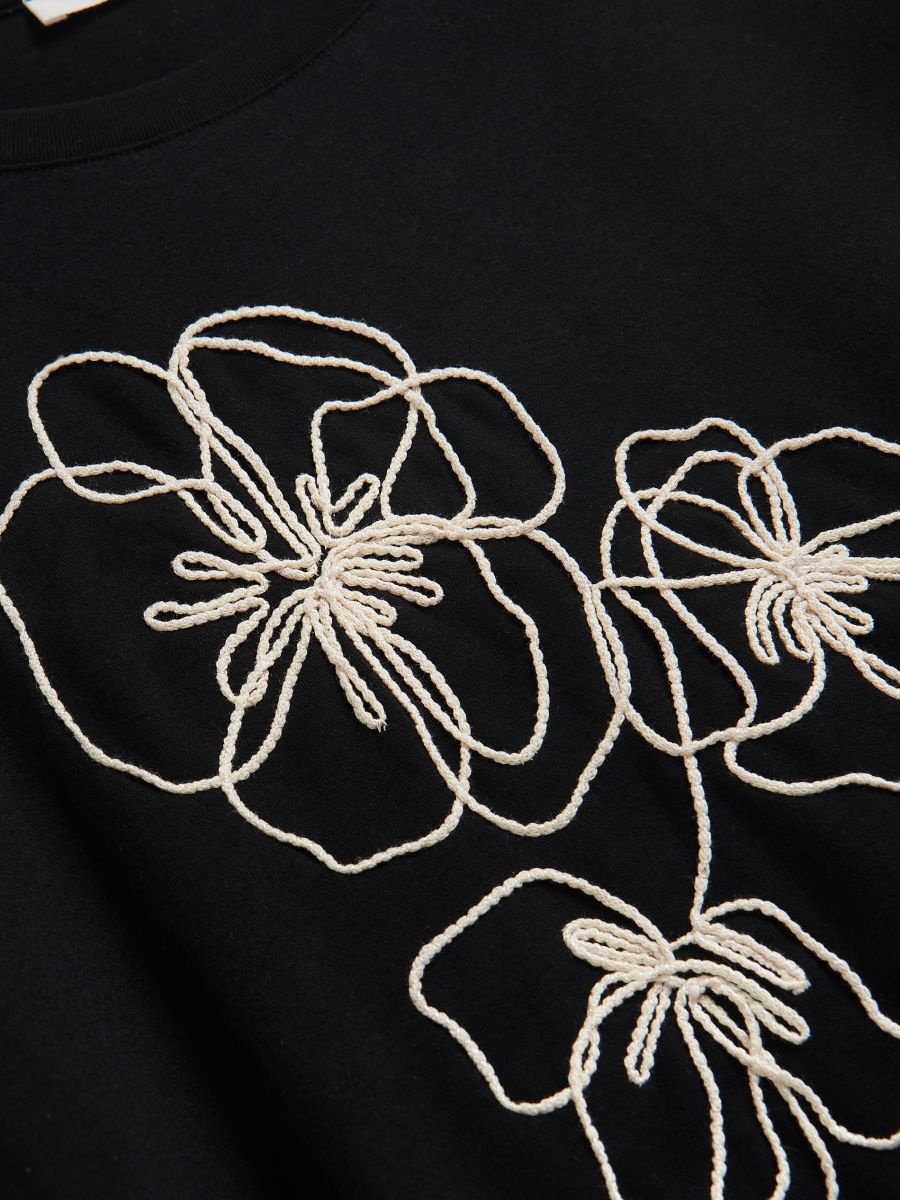 T-shirt with embroidered pattern - black - RESERVED - 2