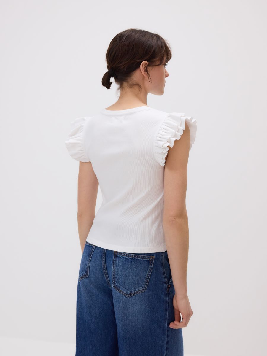 Bluse mit Rüschen - creme - RESERVED - 4