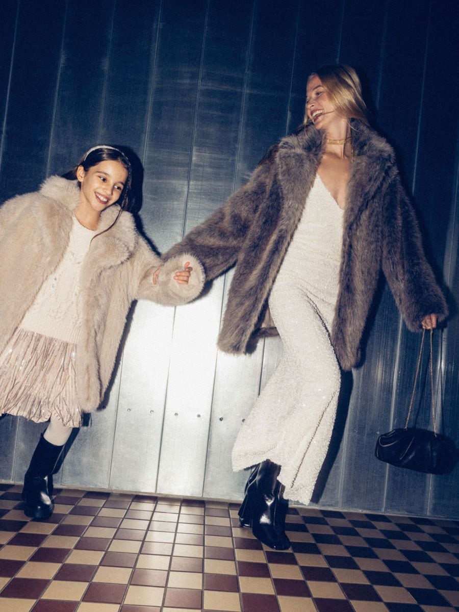 Kunstkarusnahast mantel - beež - RESERVED