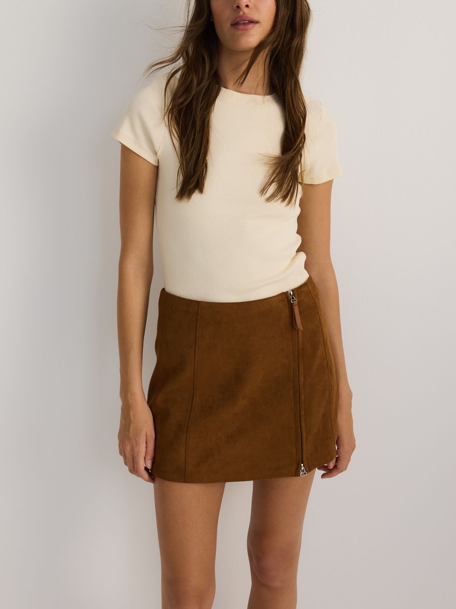 Mini-jupe en daim synthétique - Beige - RESERVED - 2