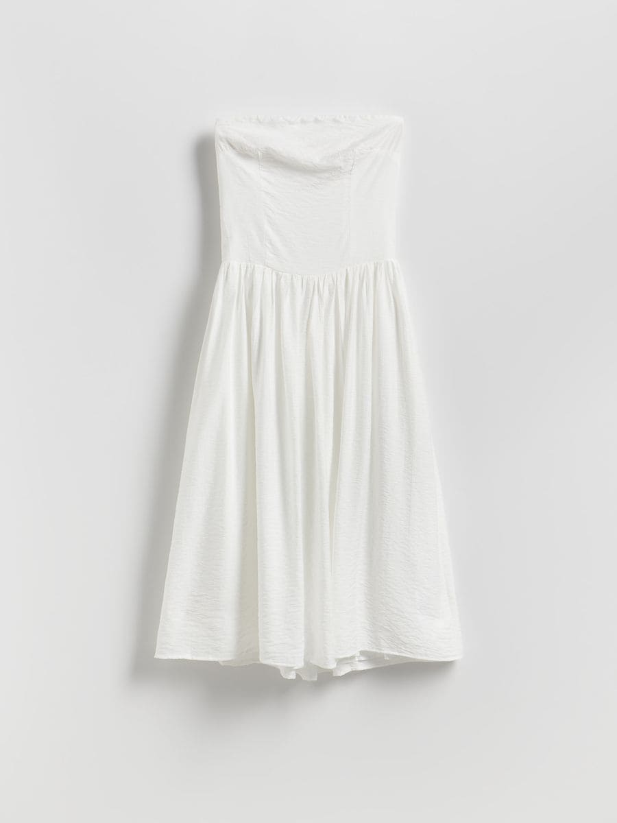 Kleid mit geradem Ausschnitt - weiß - RESERVED