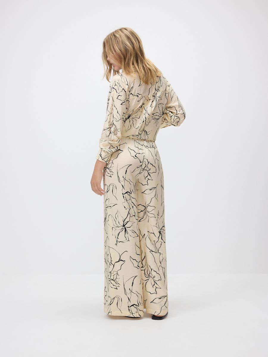 Patterned viscose trousers - multicolor - RESERVED - 6