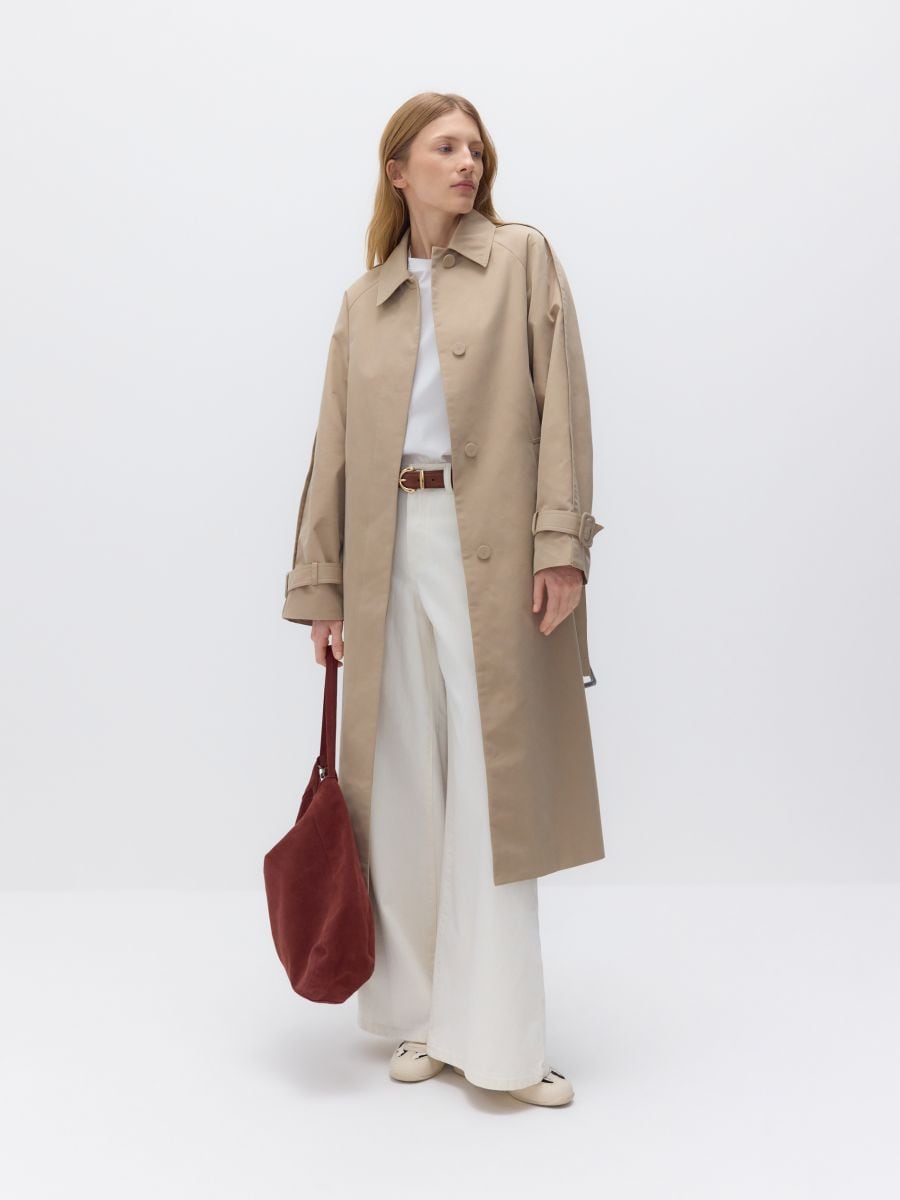 Oversize-Trenchcoat mit Gürtel - beige - RESERVED