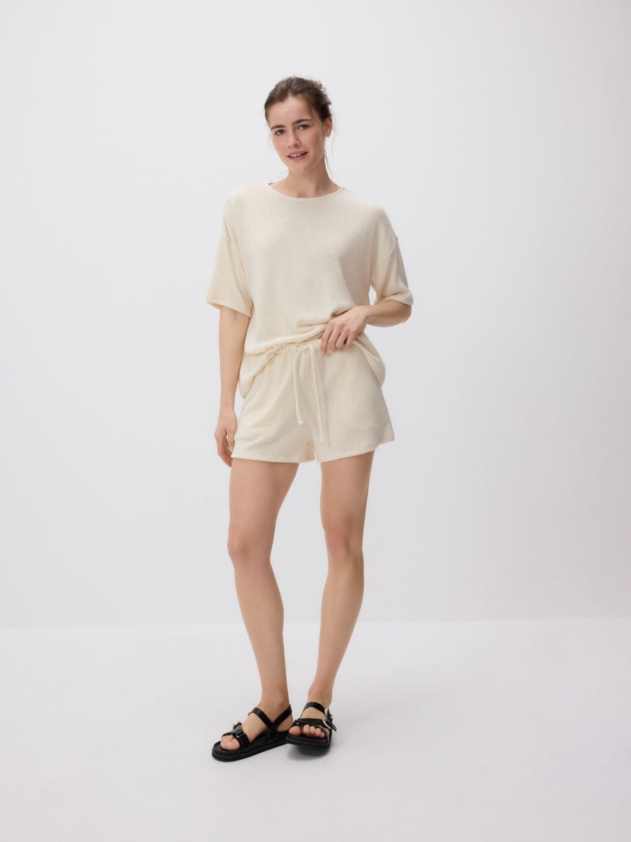Knit shorts with viscose - nude - RESERVED - 3