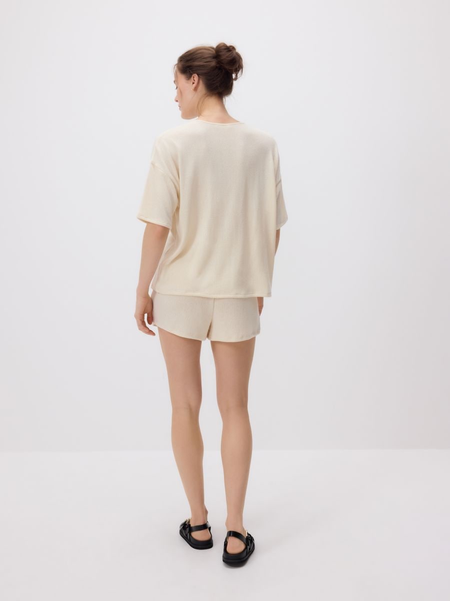 Knit shorts with viscose - nude - RESERVED - 4
