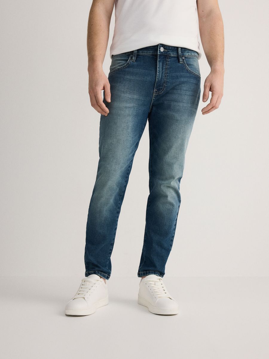 Carrot slim jeans med tvättad effekt - indigo jeans - RESERVED