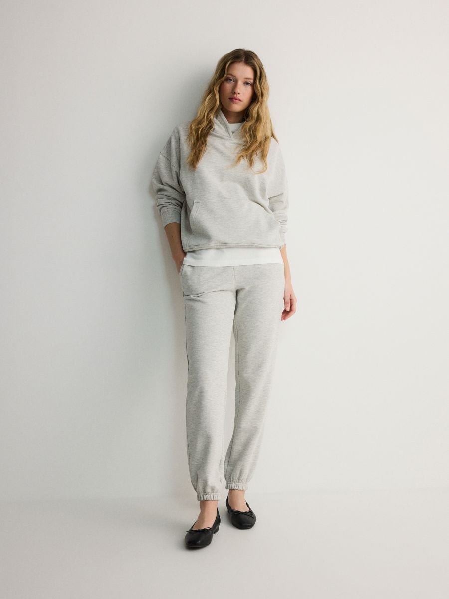 Spodnie dresowe jogger - jasnoszary - RESERVED