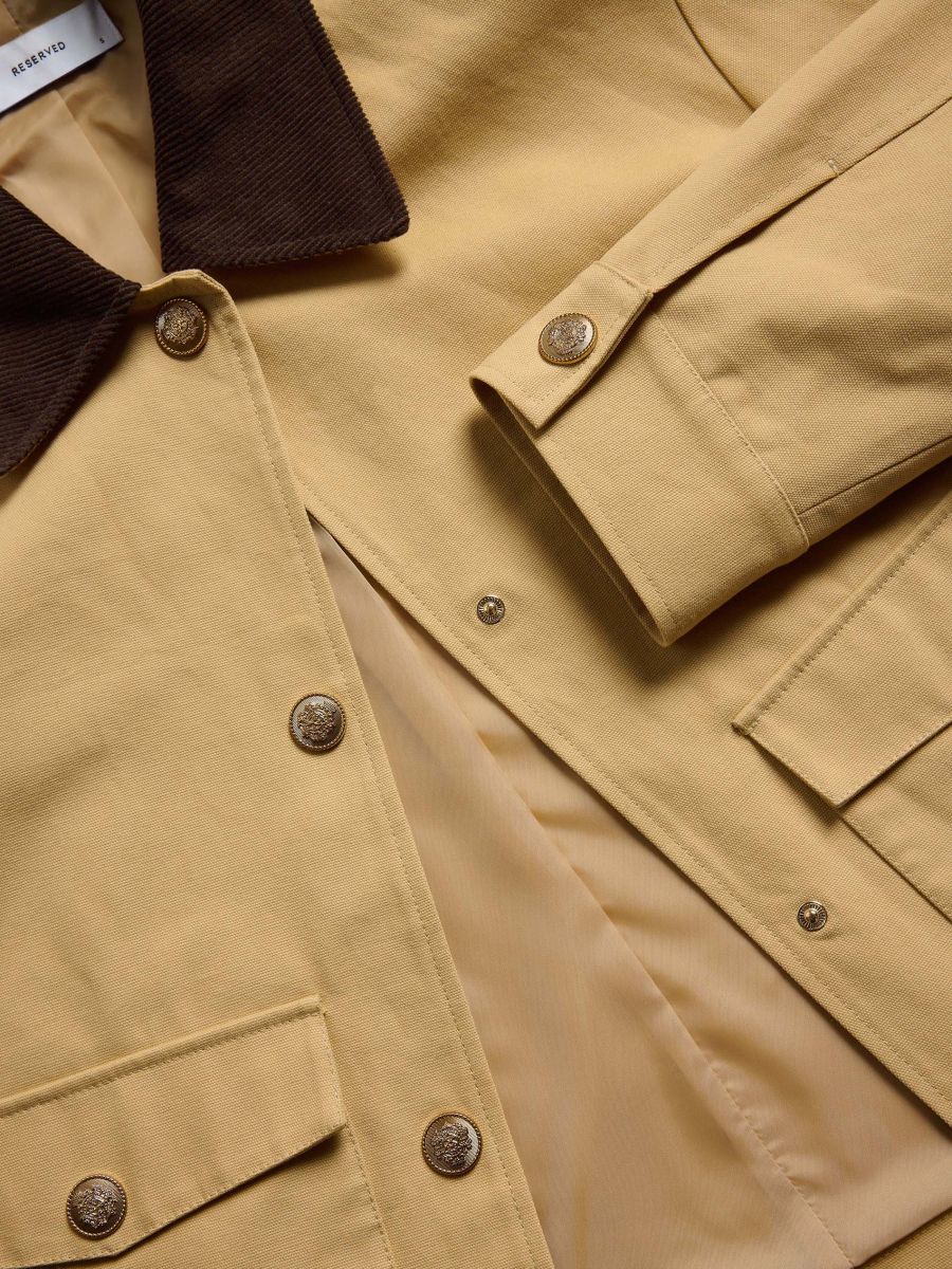 Jacket with contrasting collar - beige - RESERVED - 8