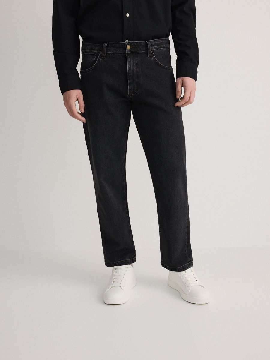 Jeans im Straight-Fit mit Wascheffekt - schwarz - RESERVED