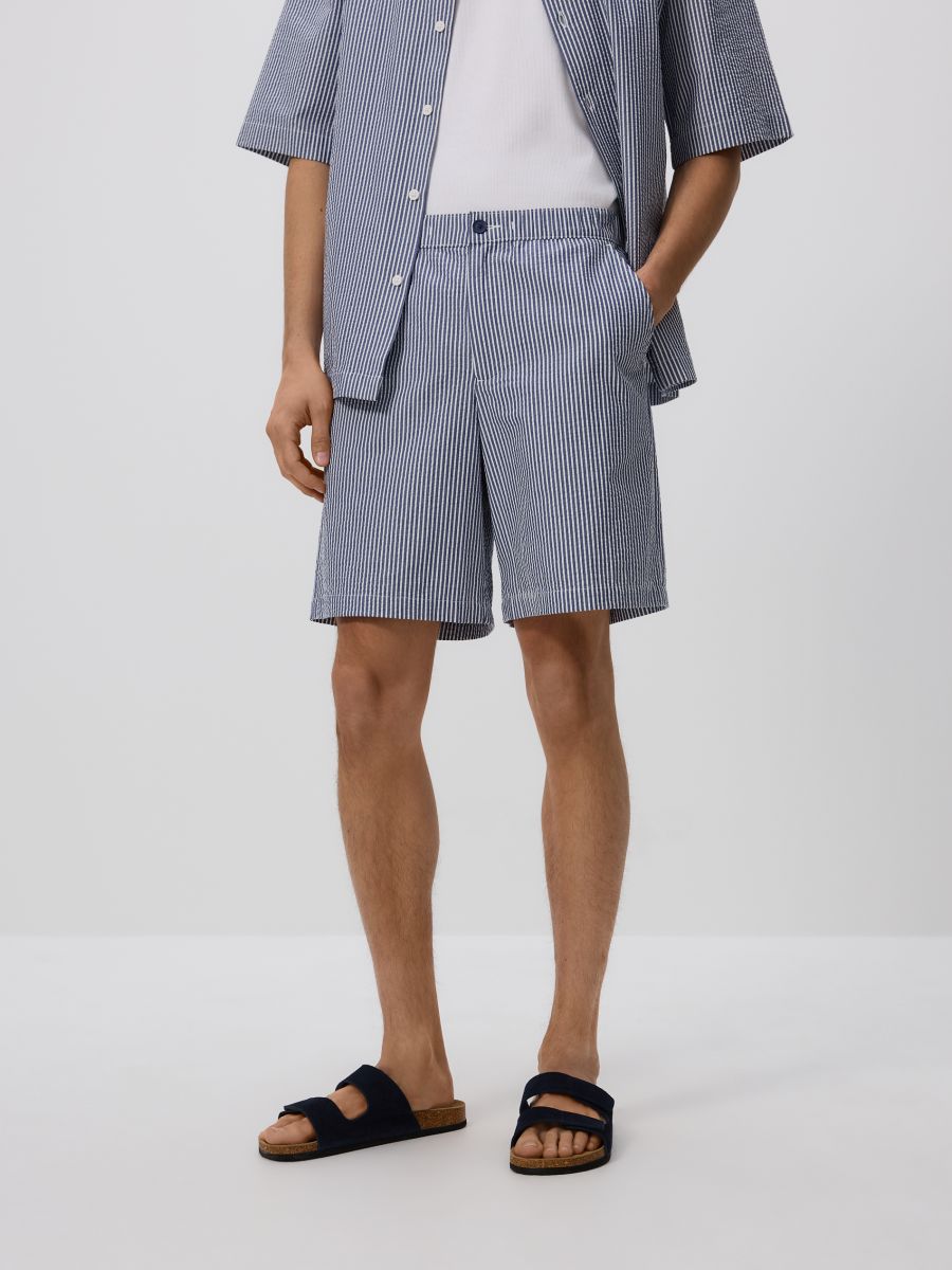 MEN`S SHORTS - mornarsko - RESERVED