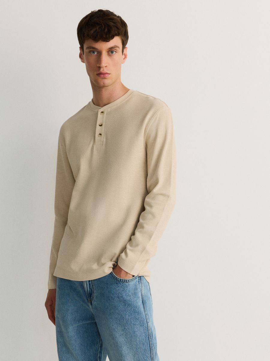 Bawełniany longsleeve - złamana biel - RESERVED